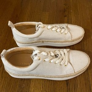 Jack Rogers sneakers